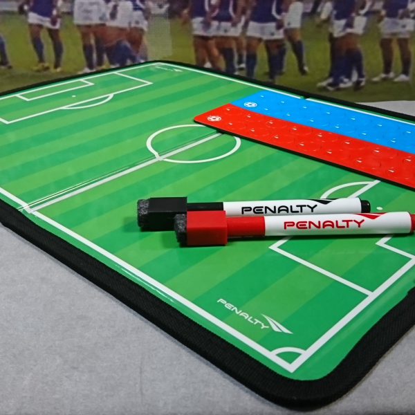 ペナルティのサッカー作戦盤が入荷しました！