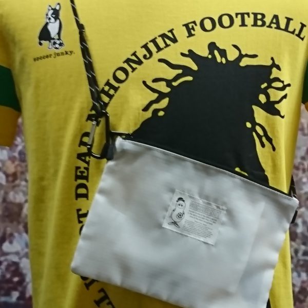 サッカージャンキーのサコッシュが入荷しました！