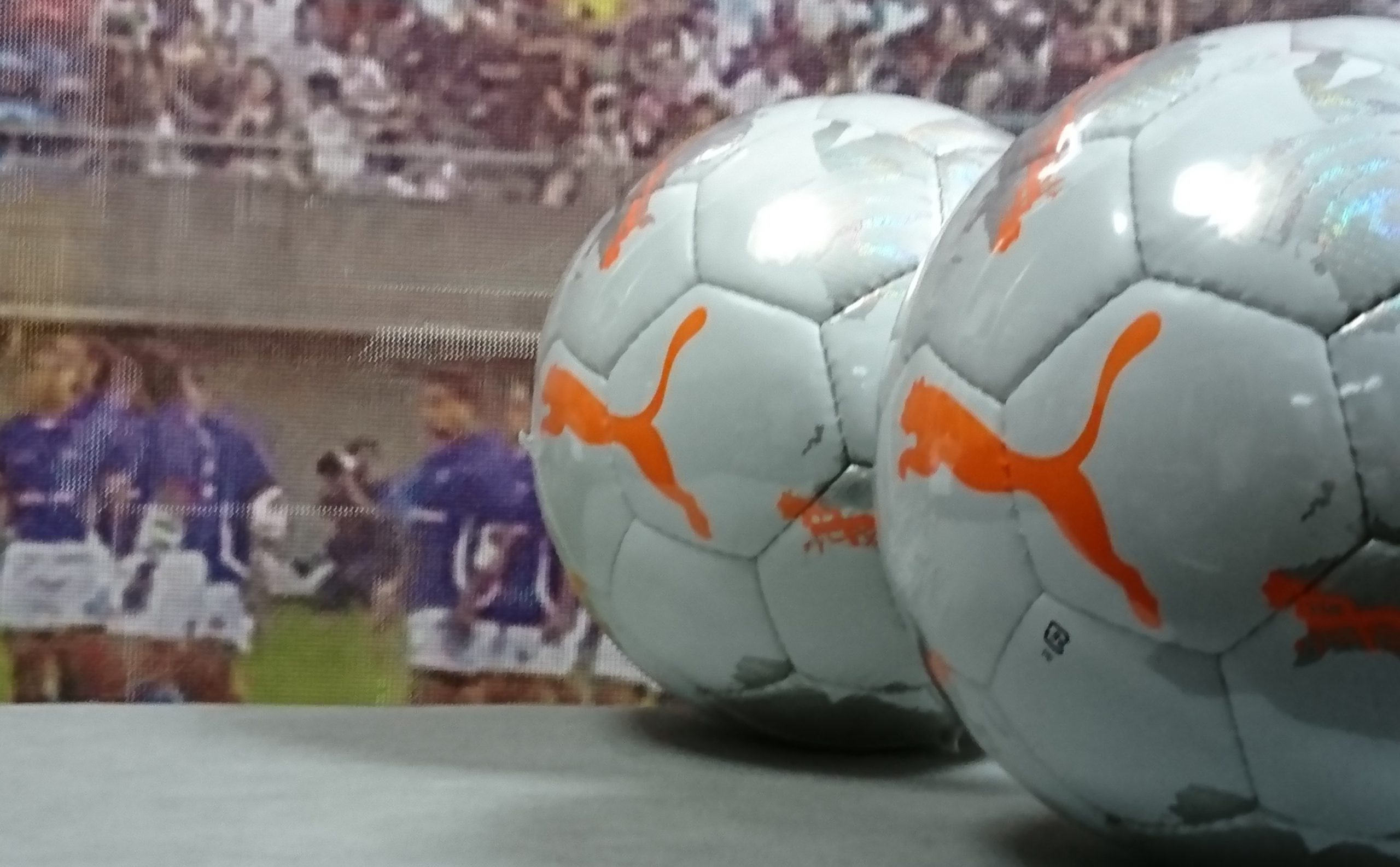 プーマのサッカーボールが入荷しました 株式会社スポーツブレイン
